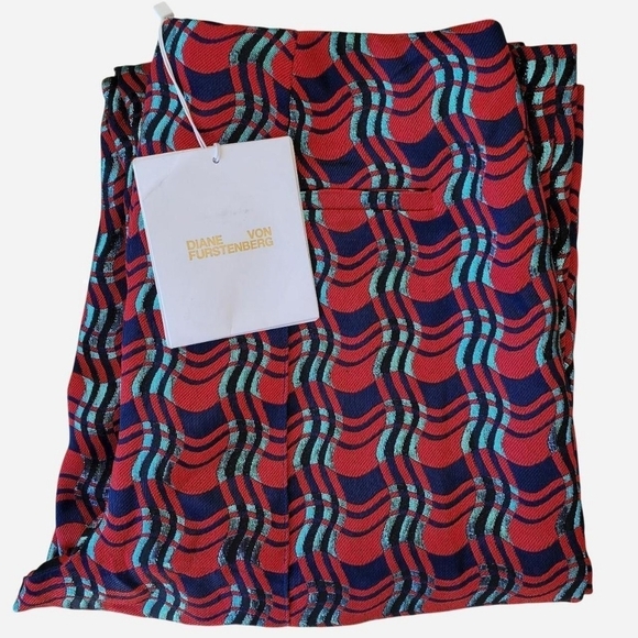 NWT Diane Von Furstenberg Woven Metallic Pleat-front Pants. Retail $468 - Picture 9 of 10